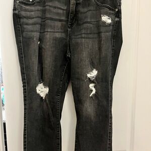 Torrid Black Distressed crop bombshell Skinny Jeans